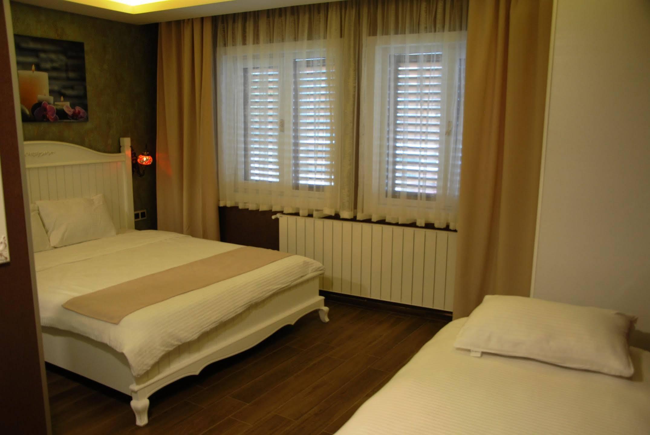 Trilye Kaplan Hotel Mudanya Exterior photo